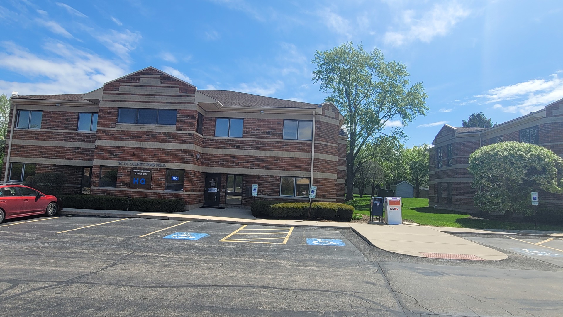 1N131 County Farm Road