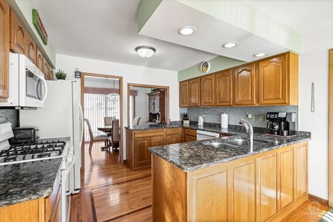 Tiny photo for 462 Mulberry Lane, Wood Dale, IL 60191 (MLS # 12584970)