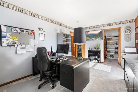 Tiny photo for 462 Mulberry Lane, Wood Dale, IL 60191 (MLS # 12584970)