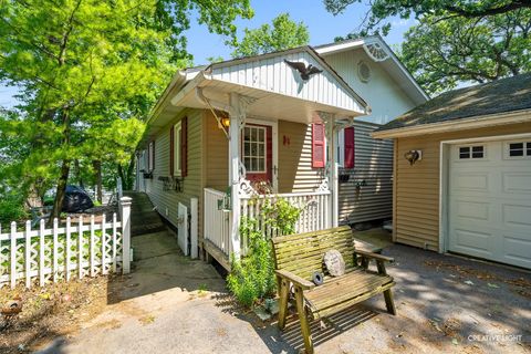 437 Holliday Drive Somonauk IL 60552