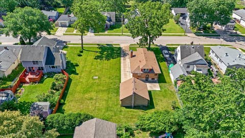Tiny photo for 746 Parkway Avenue, Elgin, IL 60120 (MLS # 12738031)