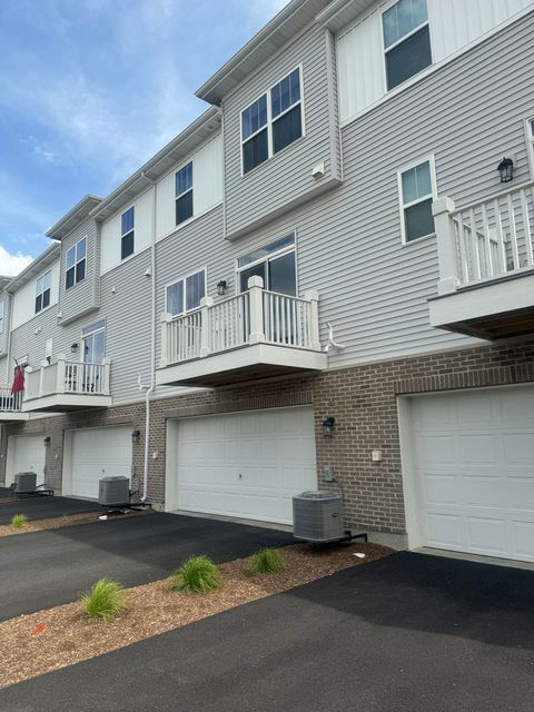 A home in Des Plaines