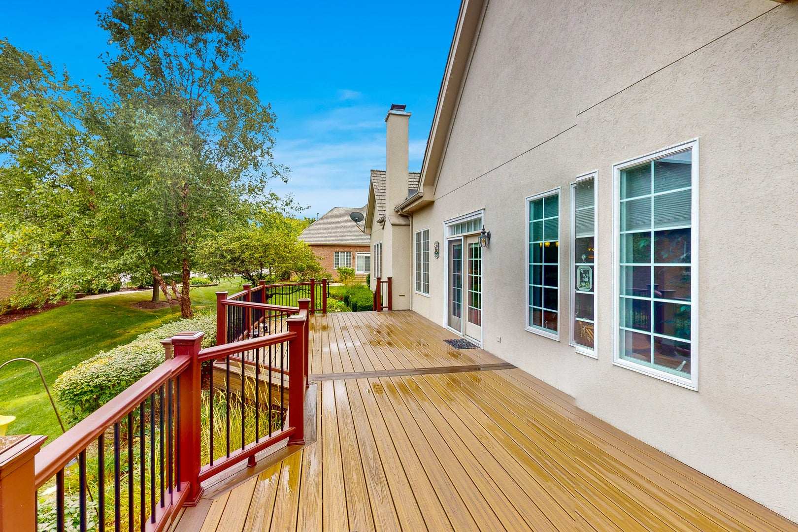 1043 Ridgeview Drive