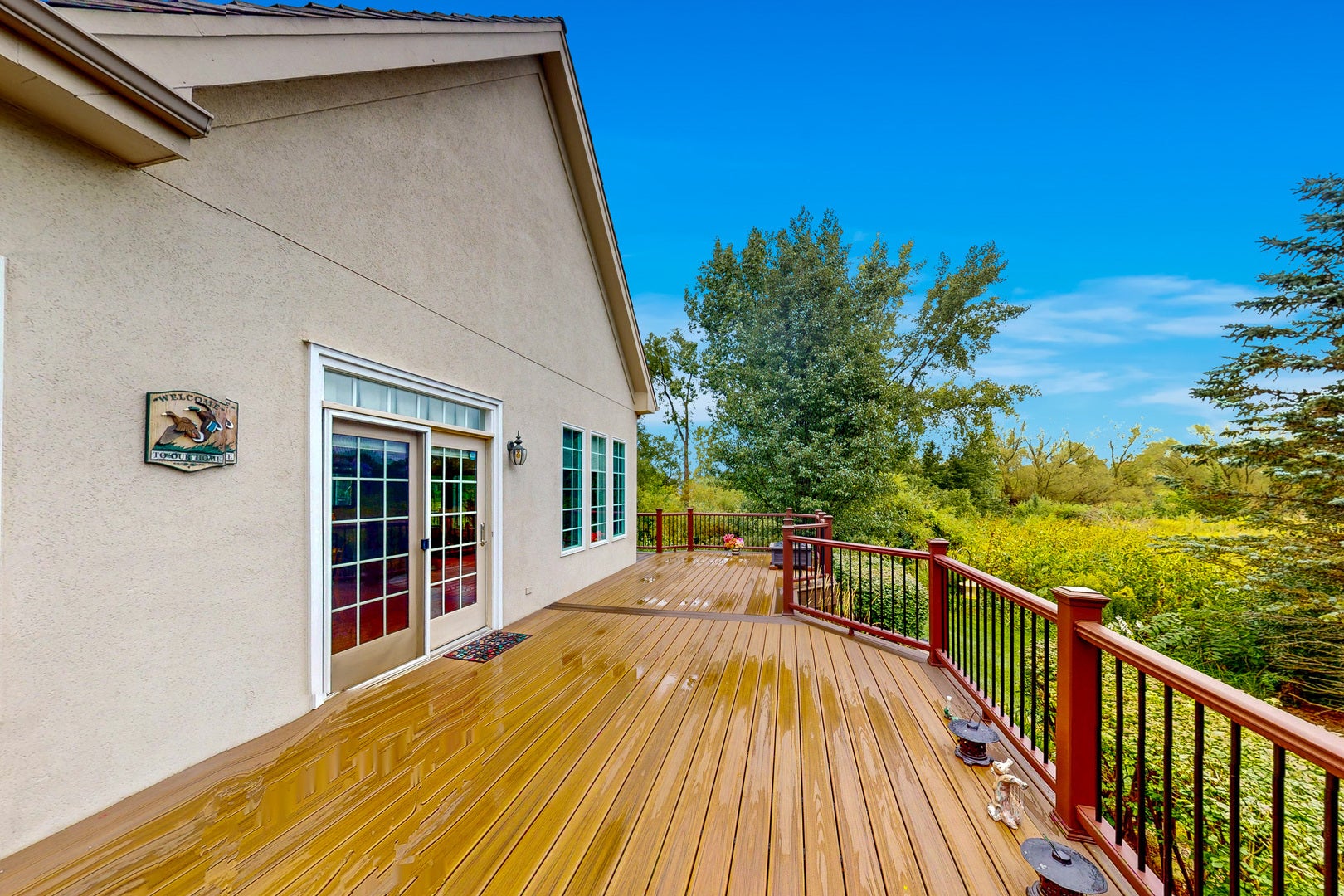 1043 Ridgeview Drive