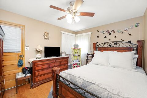 Tiny photo for 4551 W Foster Avenue, Chicago, IL 60630 (MLS # 12547071)