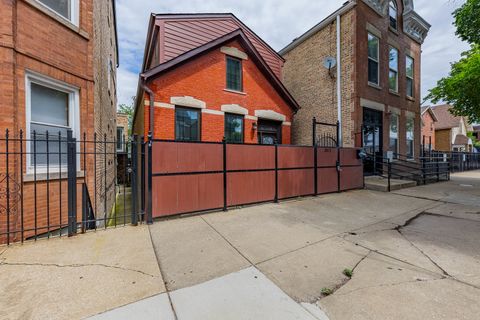 Photo of 2012 W Coulter Street, Chicago, IL 60608 (MLS # 12583942)