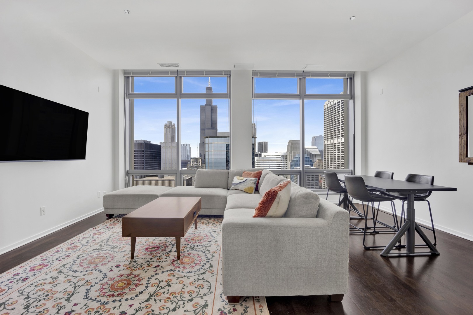 65 E MONROE Street 4203