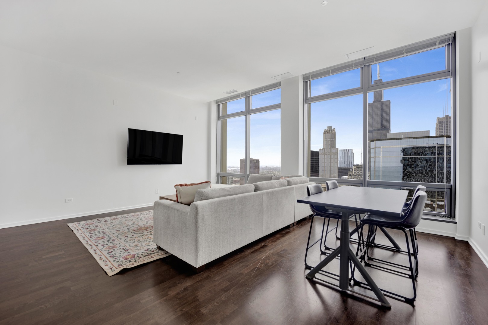 65 E MONROE Street 4203