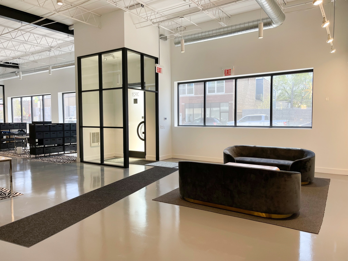 3921 N Elston Avenue