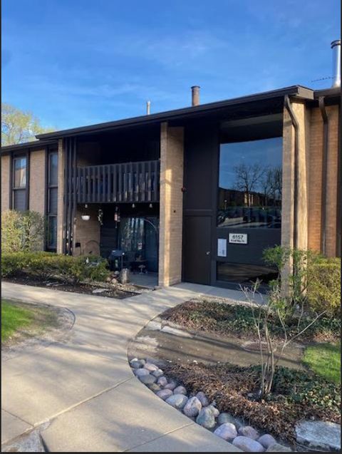 6157 Knoll Way Drive 201 Willowbrook IL 60527