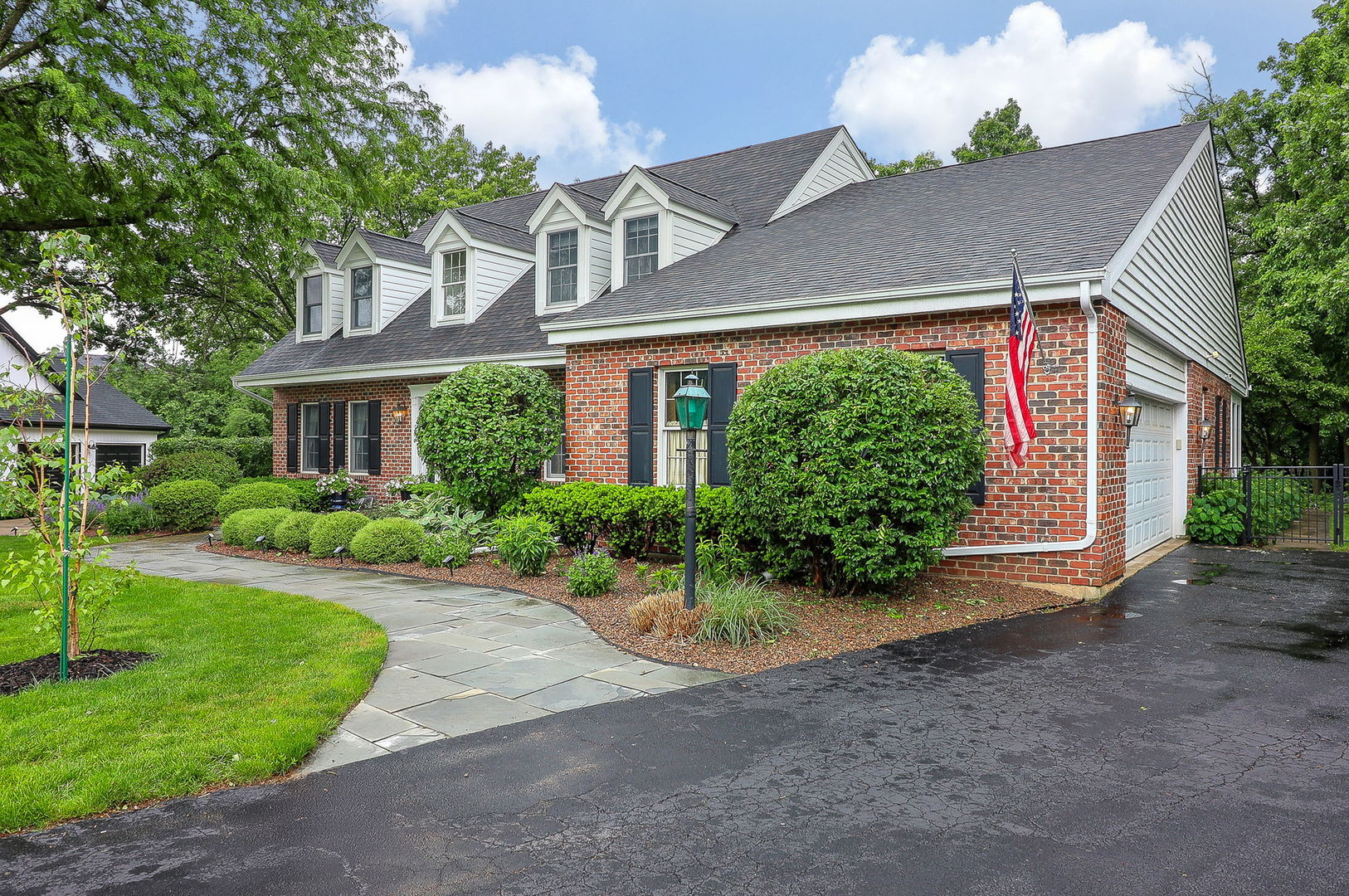 1925 Kentwood Court