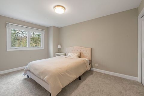 Tiny photo for 1890 Shorewood Drive W, Hoffman Estates, IL 60192 (MLS # 12615333)