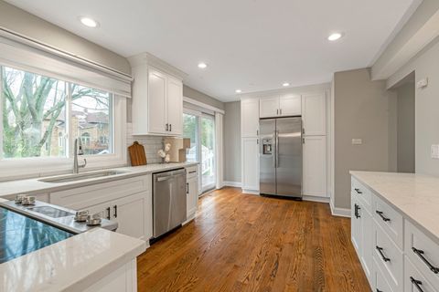 Tiny photo for 1890 Shorewood Drive W, Hoffman Estates, IL 60192 (MLS # 12615333)