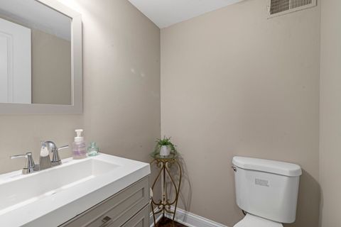 Tiny photo for 1890 Shorewood Drive W, Hoffman Estates, IL 60192 (MLS # 12615333)