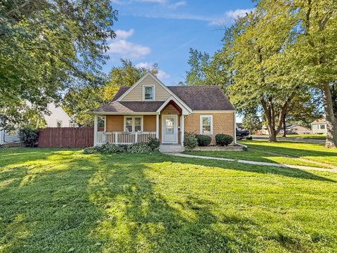 Photo of 21 E Lyndale Avenue, Northlake, IL 60164 (MLS # 12782372)