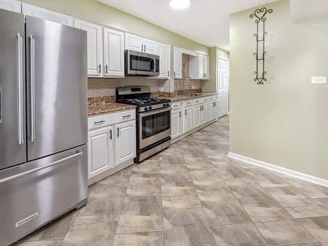 Tiny photo for 21 E Lyndale Avenue, Northlake, IL 60164 (MLS # 12782372)