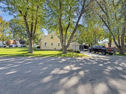Tiny photo for 21 E Lyndale Avenue, Northlake, IL 60164 (MLS # 12782372)