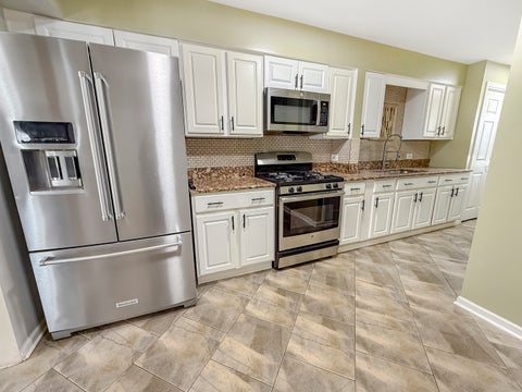 Tiny photo for 21 E Lyndale Avenue, Northlake, IL 60164 (MLS # 12782372)