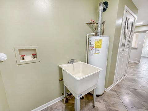 Tiny photo for 21 E Lyndale Avenue, Northlake, IL 60164 (MLS # 12782372)