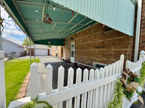 Tiny photo for 10416 S Sacramento Avenue, Chicago, IL 60655 (MLS # 12687645)