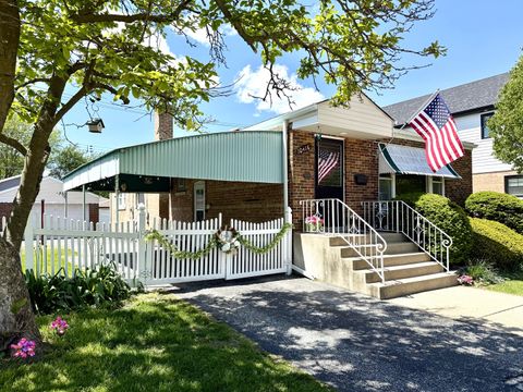 Photo of 10416 S Sacramento Avenue, Chicago, IL 60655 (MLS # 12687645)