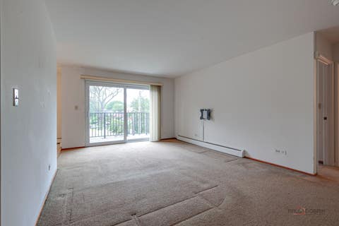 Tiny photo for 809 E Miner Street #3B, Arlington Heights, IL 60004 (MLS # 12630226)