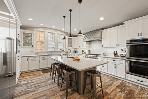 Tiny photo for 609 Bowling Green Court, Naperville, IL 60563 (MLS # 12504634)