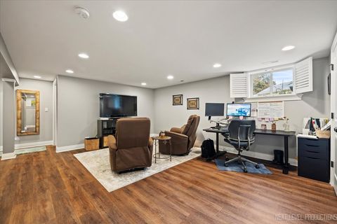 Tiny photo for 609 Bowling Green Court, Naperville, IL 60563 (MLS # 12504634)