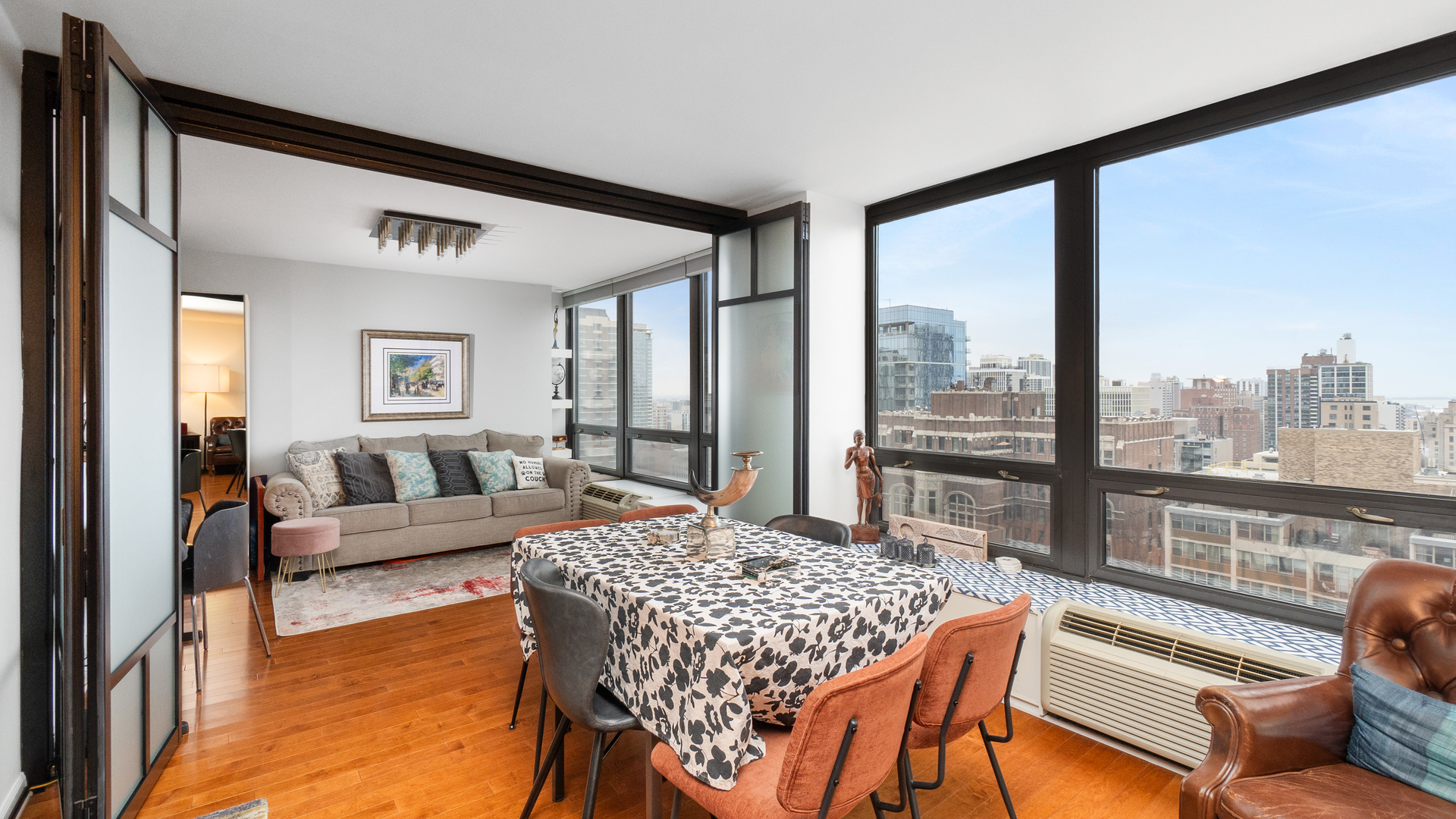 50 E BELLEVUE Place 2501