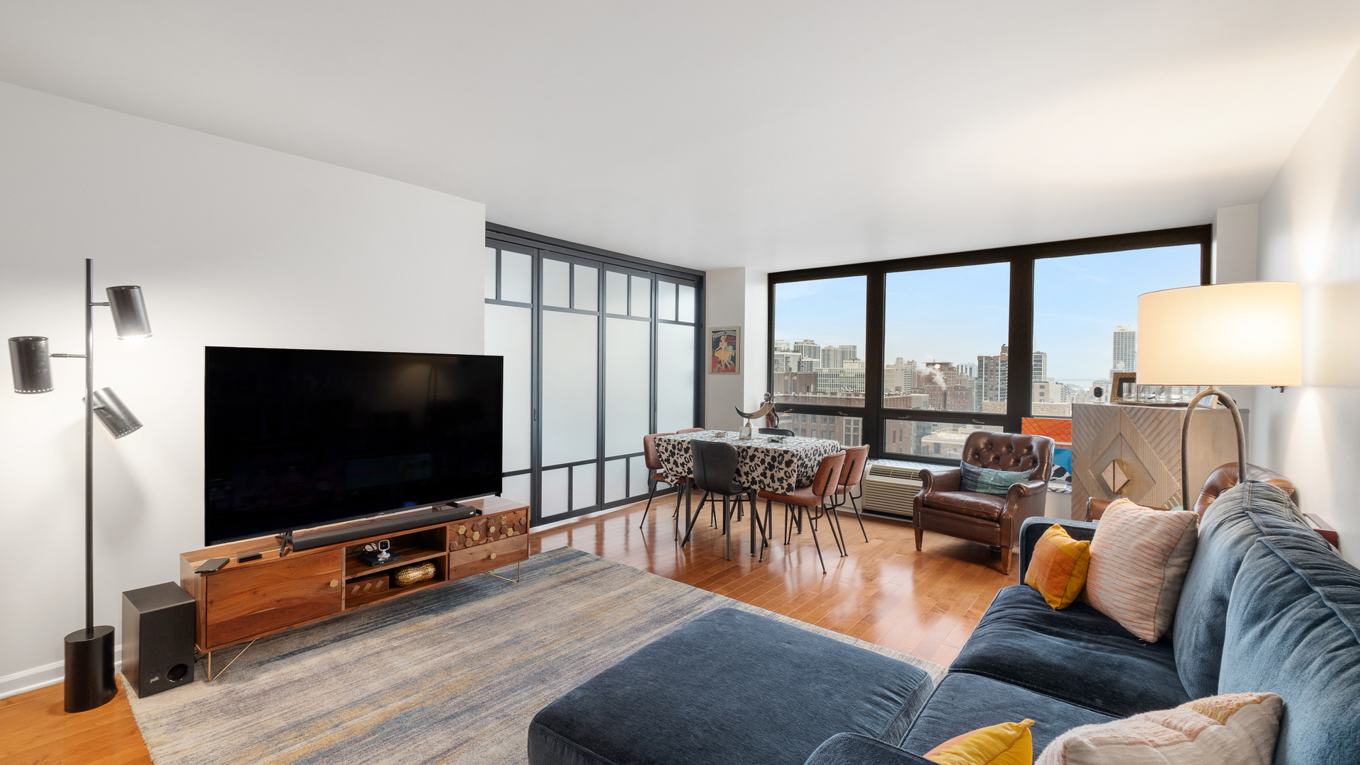 50 E BELLEVUE Place 2501