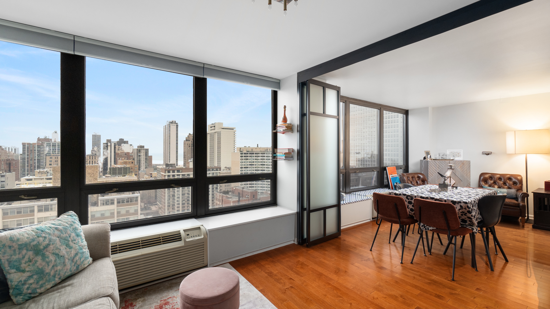 50 E BELLEVUE Place 2501