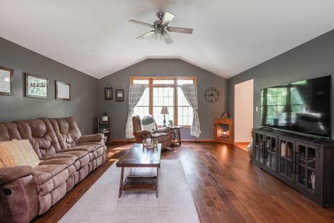 Tiny photo for 6174 Tulip Lane, Grant Park, IL 60940 (MLS # 12707951)