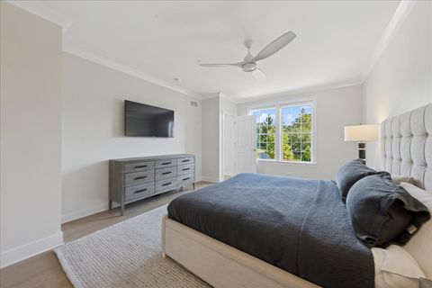 Tiny photo for 567 Hannah Lane, Hinsdale, IL 60521 (MLS # 12454552)