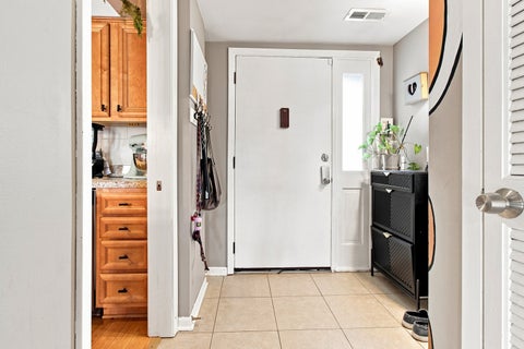Tiny photo for 3N550 CROWN Road #10, Elmhurst, IL 60126 (MLS # 12738400)
