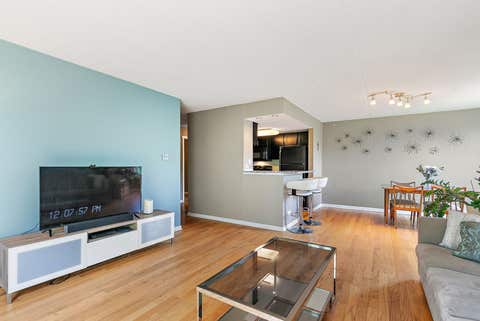 Tiny photo for 1 Renaissance Place #517, Palatine, IL 60067 (MLS # 12707014)
