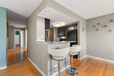 Tiny photo for 1 Renaissance Place #517, Palatine, IL 60067 (MLS # 12707014)