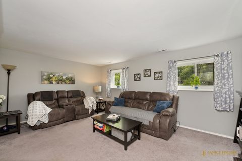 Tiny photo for 160 Surrey Lane, Crystal Lake, IL 60014 (MLS # 12473752)
