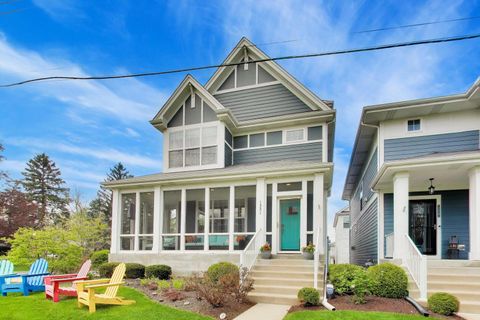 Tiny photo for 1331 Avery Avenue, Wheaton, IL 60187 (MLS # 12624208)
