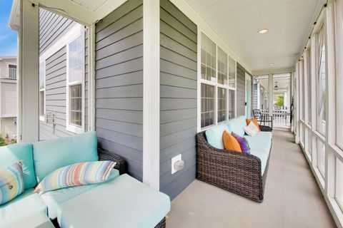 Tiny photo for 1331 Avery Avenue, Wheaton, IL 60187 (MLS # 12624208)