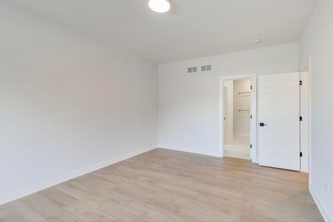 Tiny photo for 902 N Quentin Street, Palatine, IL 60067 (MLS # 12622514)