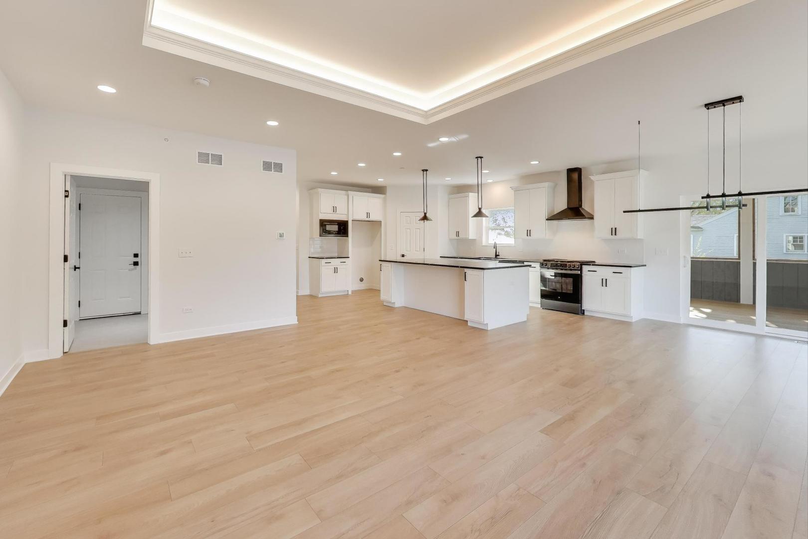 902 N Quentin Street