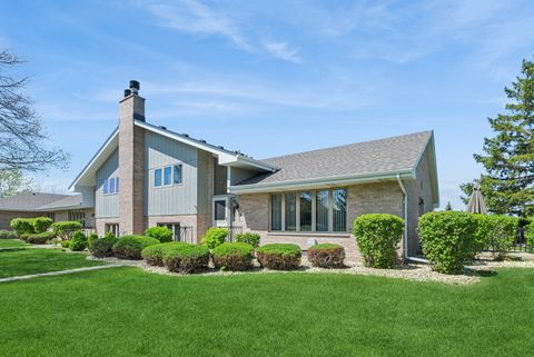 Photo of 17906 California Court #130, Orland Park, IL 60467 (MLS # 12631975)