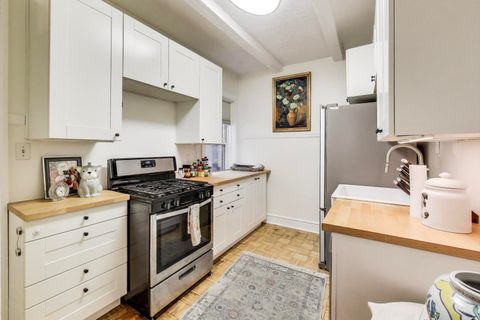 Tiny photo for 530 SHERIDAN Road #2B, Evanston, IL 60202 (MLS # 12478541)