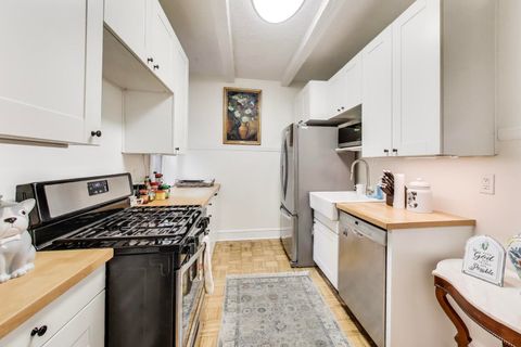 Tiny photo for 530 SHERIDAN Road #2B, Evanston, IL 60202 (MLS # 12478541)