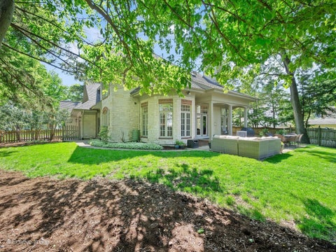 Tiny photo for 130 S Madison Street, Hinsdale, IL 60521 (MLS # 12754077)