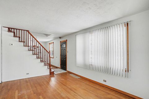 Tiny photo for 18009 Commercial Avenue, Lansing, IL 60438 (MLS # 12559475)