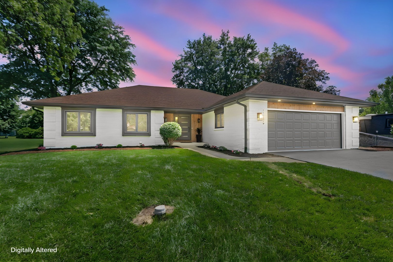 11S475 Walter Lane