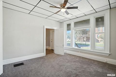 Tiny photo for 325 KIRKWOOD Boulevard, Davenport, IA 52803 (MLS # QC4267134)