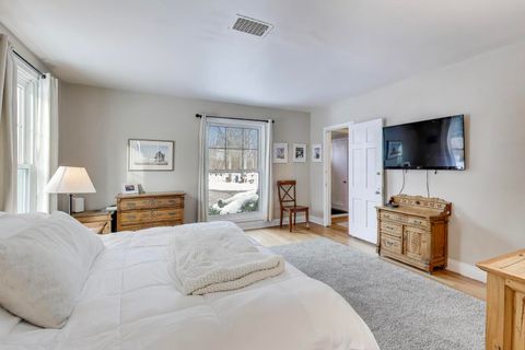 Tiny photo for 1800 Telegraph Road, Bannockburn, IL 60015 (MLS # 12524666)