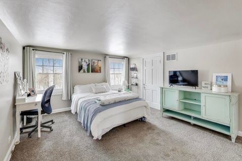 Tiny photo for 1800 Telegraph Road, Bannockburn, IL 60015 (MLS # 12524666)